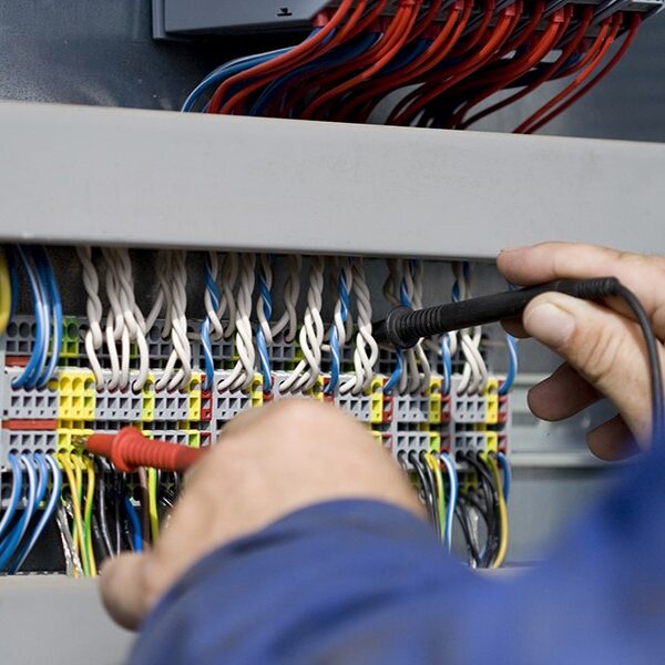 1. Elinstallation Byta Elcentral Elskap 600x600